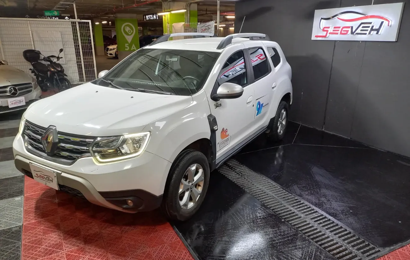 RENAULT	DUSTER INTENS 4X2, MT 2023