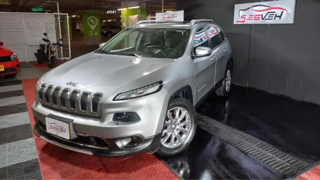 JEEP CHEROKEE, 4X2 AT 2015