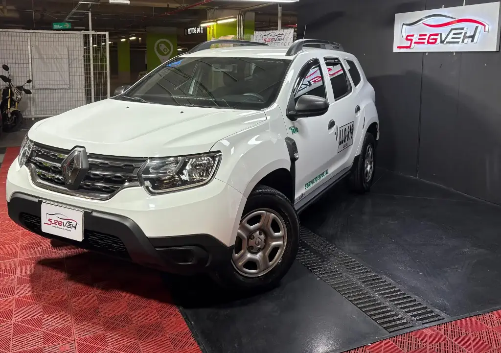 RENAULT	DUSTER 	ZEN, 4X2 PUBLICO MT  2024