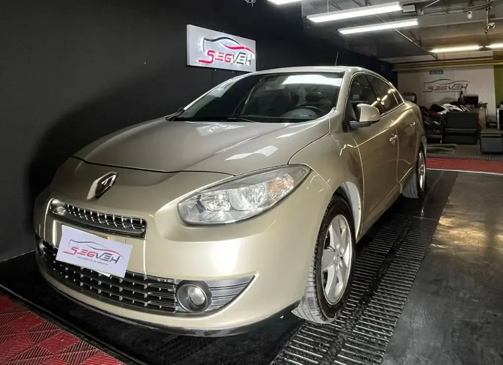 RENAULT FLUENCE PRIVILEGE AT 2012