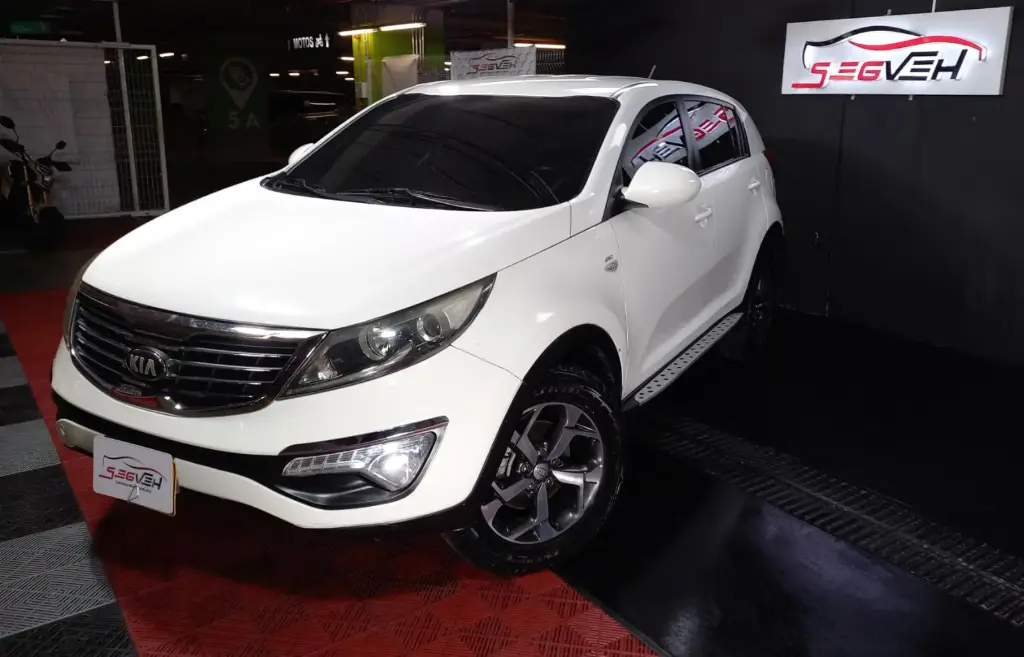 KIA NEW SPORTAGE REVOLUTION LX  4x4 2013