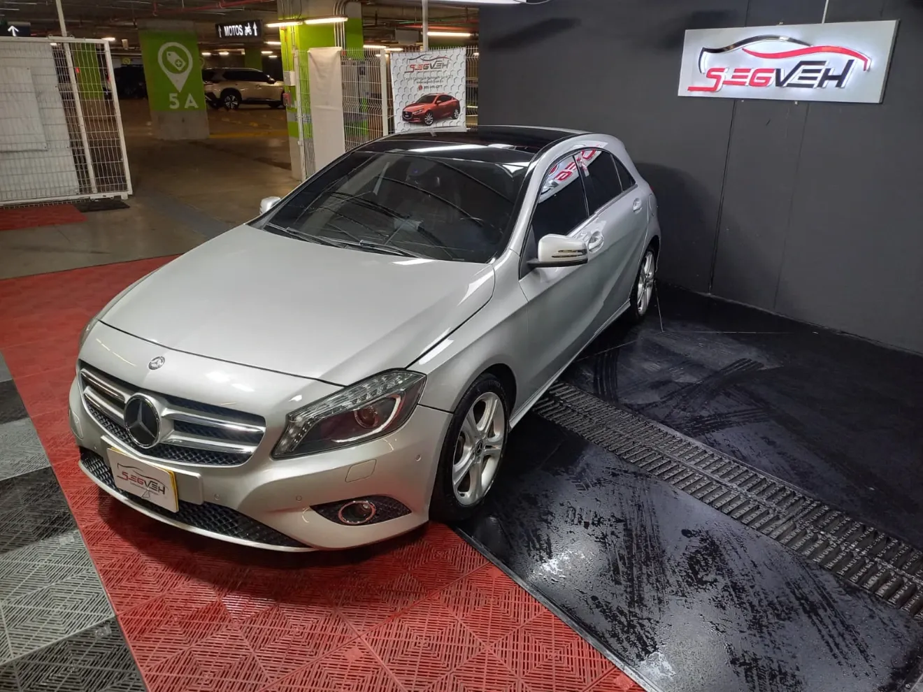 MERCEDES BENZ A200, AT 2015