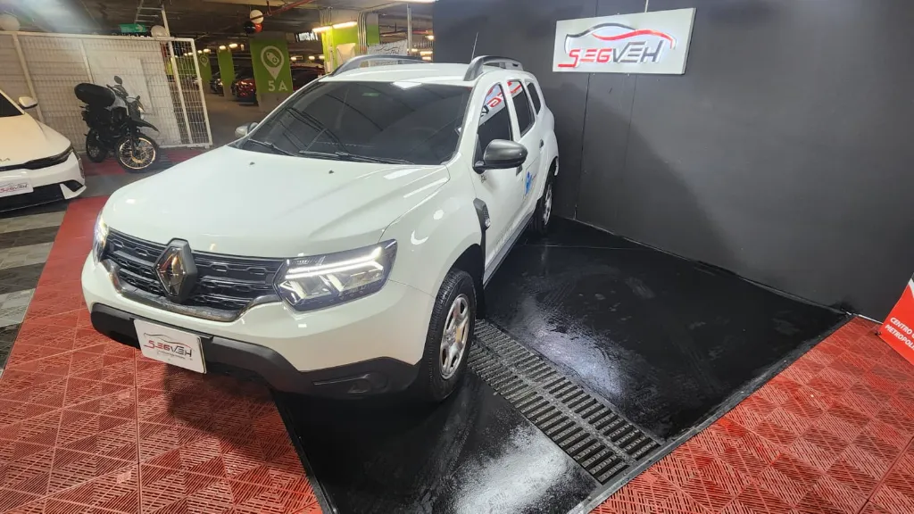 RENAULT	DUSTER ZEN MT, 1.6 SERVICIO PUBLICO 2027