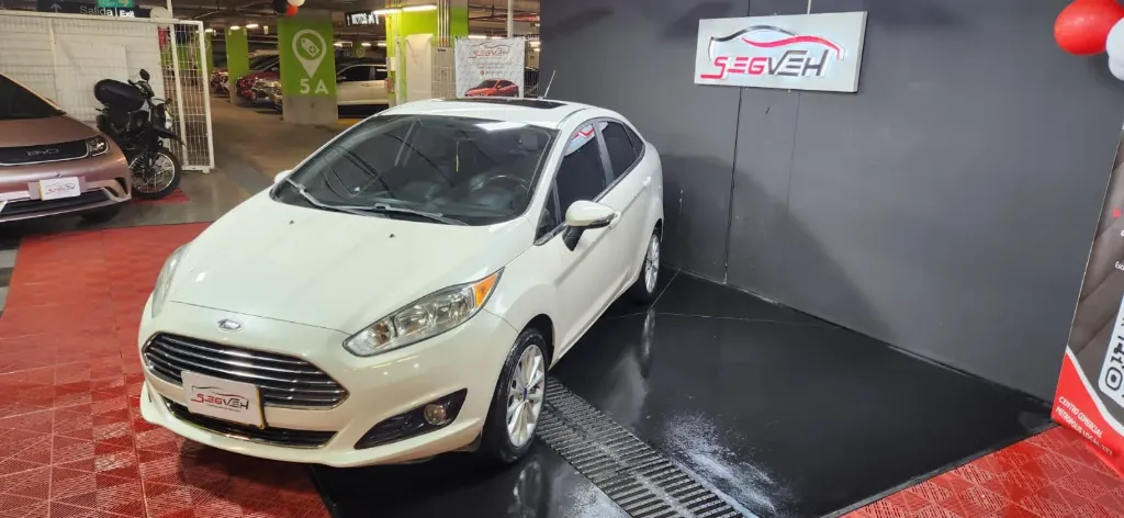 FORD FIESTA TITANIUM AT 2017