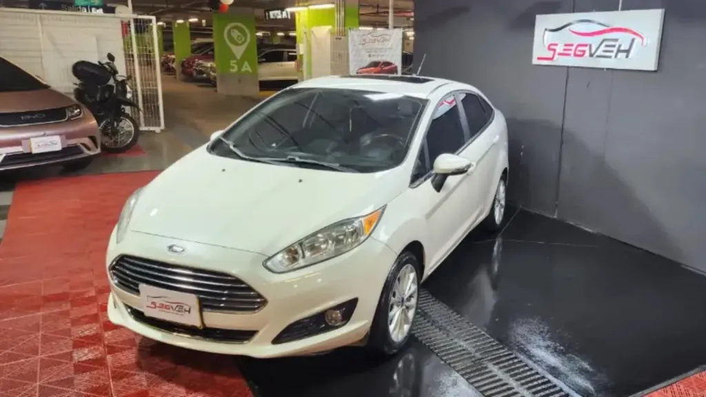 FORD FIESTA TITANIUM AT 2017
