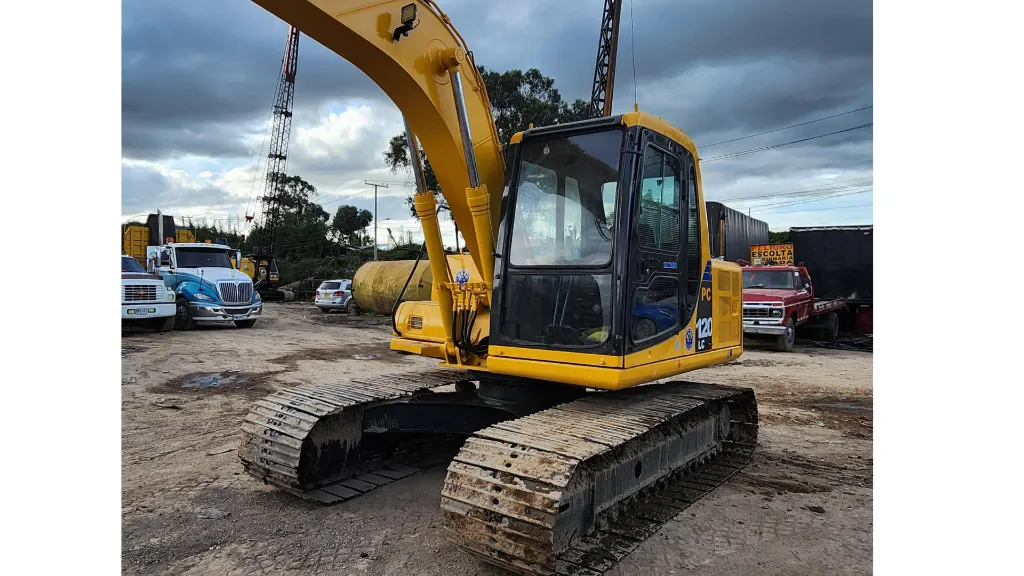 KOMATSU PC130LC-6 2011