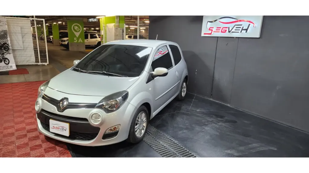 RENAULT TWINGO DYNAMIQUE 1.2 CC MT 2014