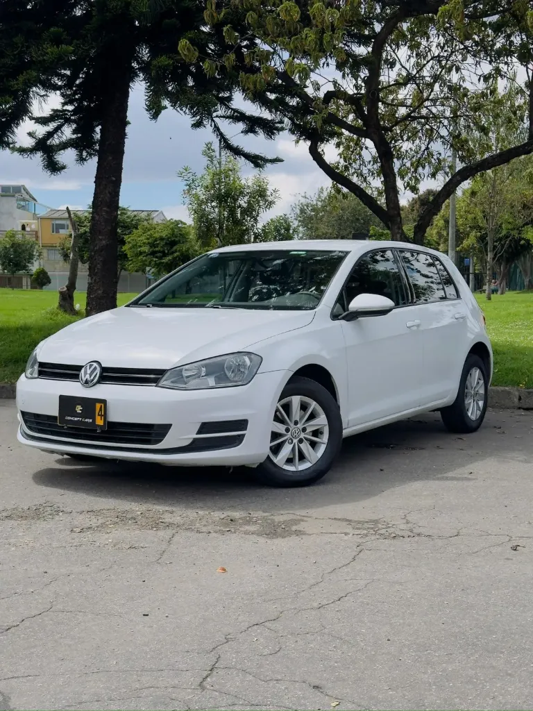 VOLKSWAGEN GOLF MT 2017