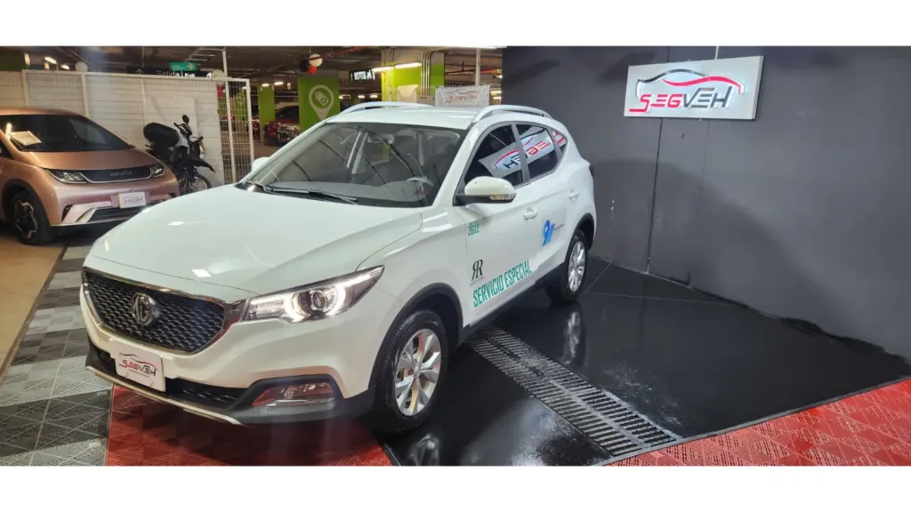 MG MORRIS GARAJE  ZS STD 1.5 AT 2027