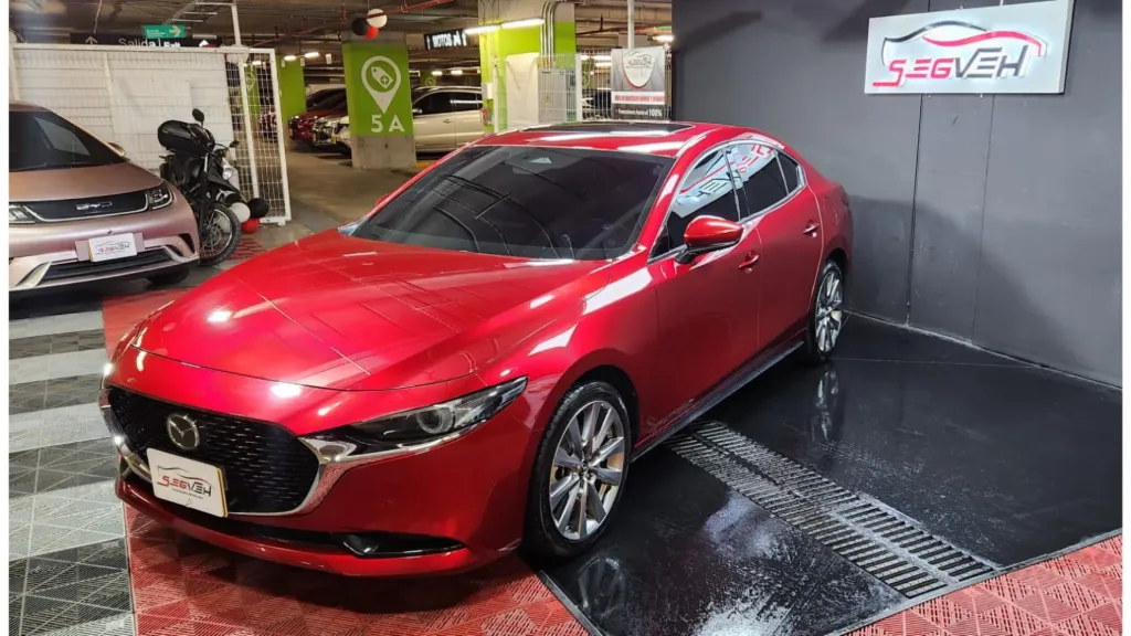 MAZDA 3 GRAND TOURING LX 2.0 AT 2025 HIBRIDO