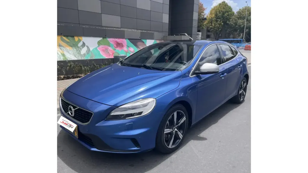 Volvo V40 2.0 T4 Drive-e R-design AT 2019