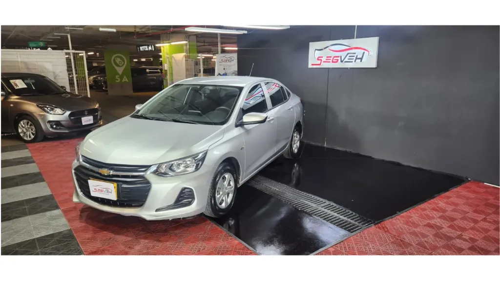 CHEVROLET ONIX MT 2023