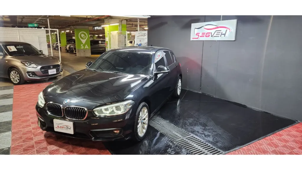 BMW 120i COMFORT (SERIE 1) AT 2019
