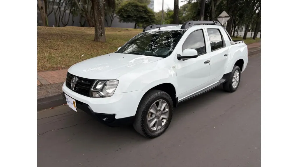 RENAULT OROCH INTENSE 4X2 2.0 MT 2022
