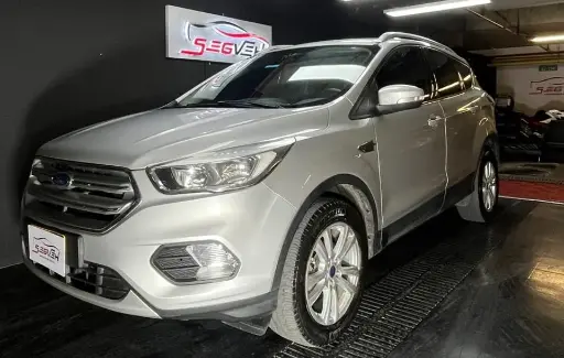FORD	ESCAPE S.E 4X4 MT2019